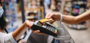 Read more about the article Saudi POS Spending Stays Above $4 Billion as Home Retail Gains Ahead of Ramadan